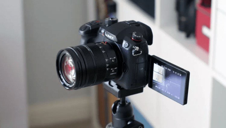 review mobile point review about panasonic vlogging camera
