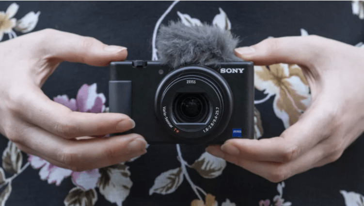 here you will know review about sony zv 1 vlogging camera